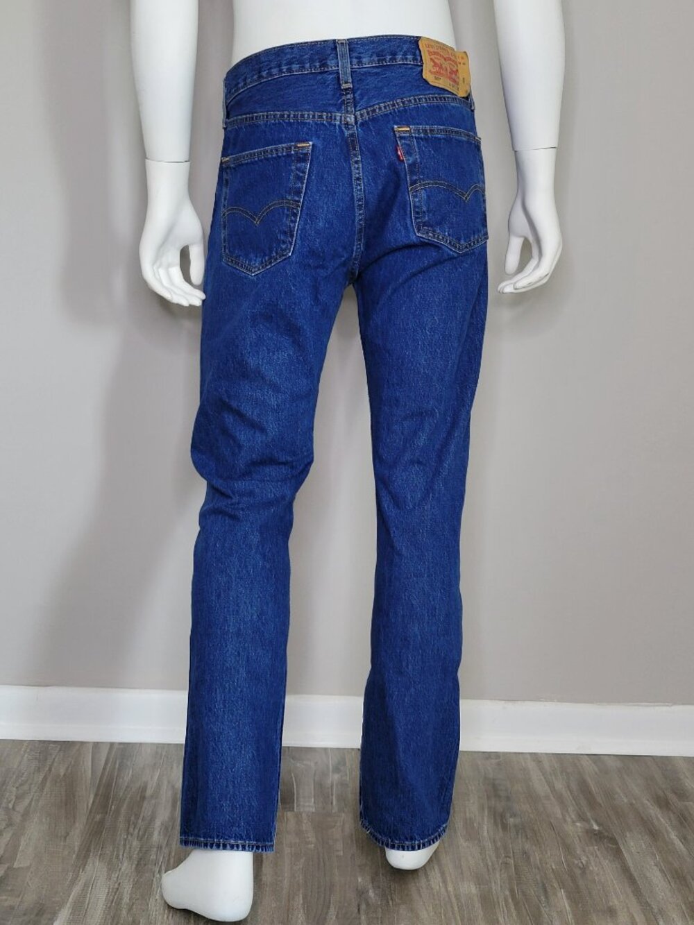 Levis 501 Button Fly Dark Wash Marked 33 x32 Made In Egypt Men's